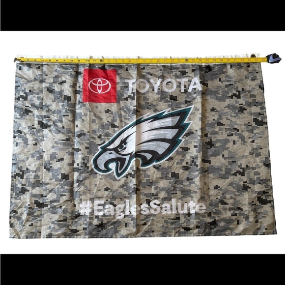 Camouflage Philadelphia Eagles / Toyota Salute Flag - Picture 6 of 6